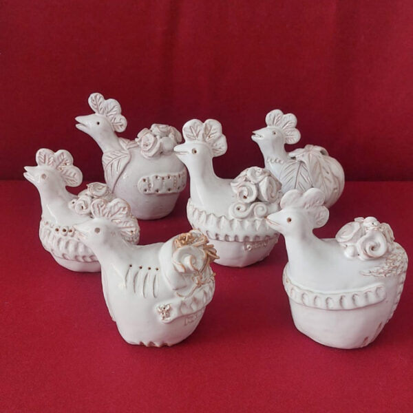 gallinelle sarde in ceramica Kate Santandrea